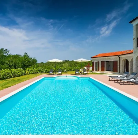 Dubravka In Istria For 11 People - Pet Friendly With 70 M2 Private Pool