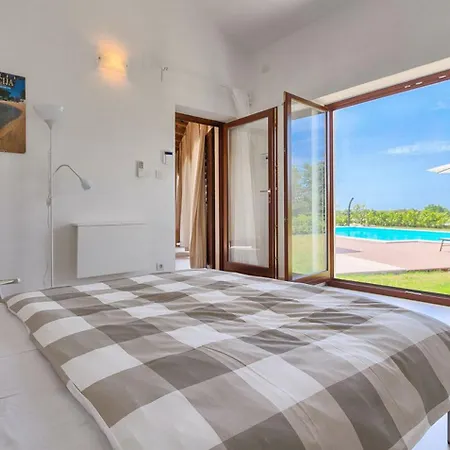 Dubravka In Istria For 11 People - Pet Friendly With 70 M2 Private Pool * Vosteni