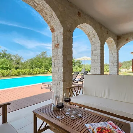 Dubravka In Istria For 11 People - Pet Friendly With 70 M2 Private Pool Villa Vosteni