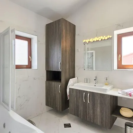 Villa Dubravka In Istria For 11 People - Pet Friendly With 70 M2 Private Pool *