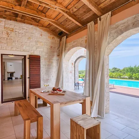 Dubravka In Istria For 11 People - Pet Friendly With 70 M2 Private Pool * Vosteni