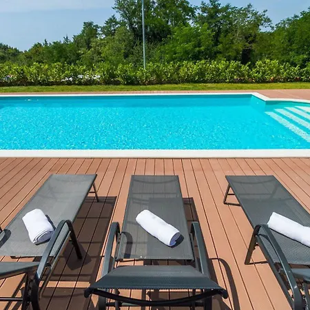 Villa Dubravka In Istria For 11 People - Pet Friendly With 70 M2 Private Pool